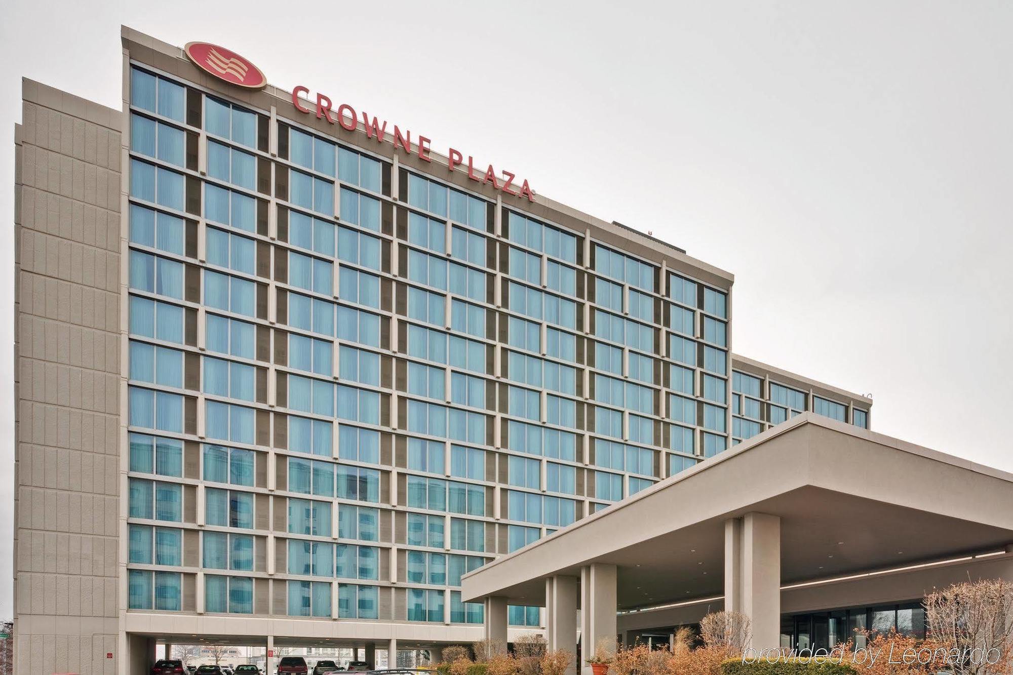 Crowne Plaza Chicago O'Hare Hotel & Conference Center, An Ihg Hotel Rosemont Bagian luar foto